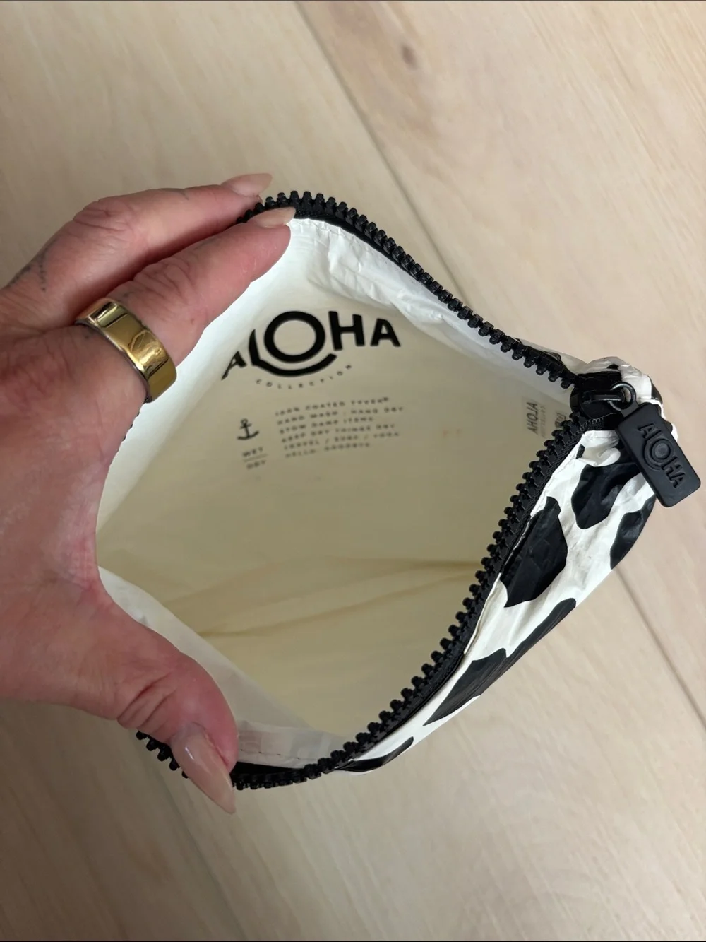 Aloha Collection Small Quintana Roo Pouch - Picture 3 of 3